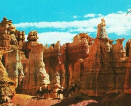 Queen Victoria Bryce Canyon National Park Utah Postcard Used 1970s - £3.03 GBP