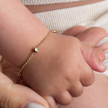14K Yellow Gold Love Heart Charm Baby Bracelet - $3,411.14 MXN