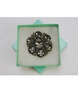 Smoke Gray Floral Brooch Pin, 7 Faceted Stones, Vintage Fashion Jewelry,... - $6.65 CAD