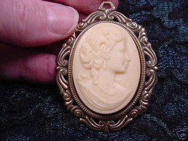 (CM73-2) Serene Woman Cameo Pin Jewelry Pendant Necklace Nice - £24.65 GBP