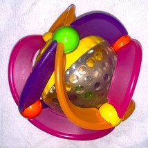 Colorful Crawl Chase Play Ball Infantino Baby Colorful Light Up Toy - £5.44 GBP