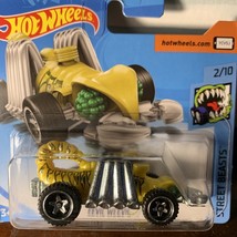 Hot Wheels 2019 Street Beasts 2/10 Eevil Weevil 169/250 FYD43-D9C0J Yellow - $11.76
