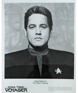 Star Trek Voyager Robert Beltran as 1st Officer Chakotay 10x8 1994 Press... - £4.70 GBP