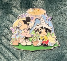 Disney Epcot Flower &amp; Garden Festival Minnie Mickey 2009 Limited Release Pin  - £13.87 GBP