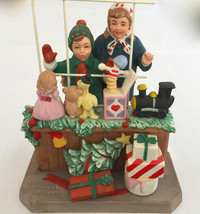 Norman Rockwell Christmas Museum Figurine "High Hopes" 6.75x5.5x4.5" 2 Lbs - $69.29