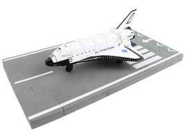 NASA Discovery Space Shuttle White United States w Runway Section Diecast Model - £14.49 GBP