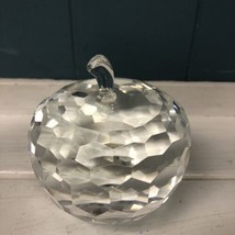 Saks Fifth Avenue Crystal Apple Paperweight - Art Glass Teacher Gift - £23.34 GBP