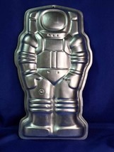 Vintage 1978 Wilton Astronaut 502-2098 Aluminum Cake Pan Mold  - £12.48 GBP