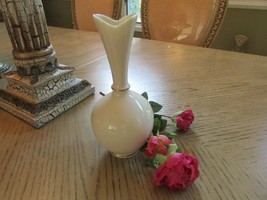 Lenox China Bud Vase 8" Narrow Neck Made In Usa 24 Kt Rimmed - $9.85