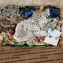 Mixed Jewelry Lot N  1.14lbs Mixed Vintage-Modern Wearable, Arts &amp; Craft... - $25.98