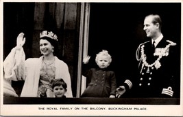 UK The Royal Family on the Balcony Buckingham Palace RPPC Postcard Z7 - £7.95 GBP