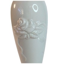 Lenox Rose Blossom Bud Vase Porcelain 24 Karat Gold Trim Embossed Floral... - £18.68 GBP