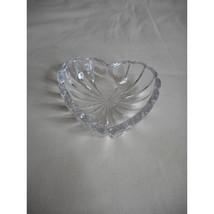 Heart Shaped Clear Glass Trinket Jewelry Ring Coin, Nut, Dish - Estate Find - $134.70 MXN