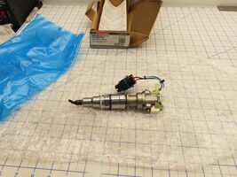 Ford 3C3Z-9E527-ECRM Fuel Injector CN-5020 RM - €203,49 EUR