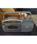 Soundesign Model # 4615 MCL AM / FM Portable Radio &amp; Cassette Player - £27.65 GBP