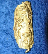 JJ Brooch/ Pin 2.75&quot; gold tone cat kitten climbing tree costume jewelry vintage - £10.13 GBP