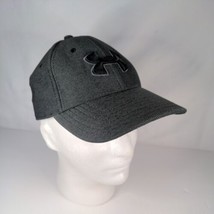 Under Armour Hat Cap Size S - M Stretch Fit Gray Black Embroidered Adult... - £12.61 GBP