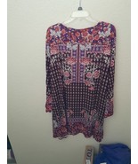 Avenue Women&#39;s Tunic Style Betsy in Berry Size 30/32. Measurements are 2... - $24.69 CAD