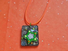 Green Star Charm Bundle, including resin charm, necklace, mini flashlight, and k - £11.21 GBP