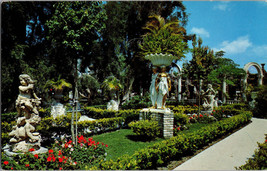 Postcard - The &quot;East Garden&quot; at Kapok Tree Inn - Clearwater, Florida (A) - £3.90 GBP
