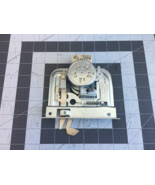 Whirlpool Oven Door Latch P# 8302474 - $457.68 MXN