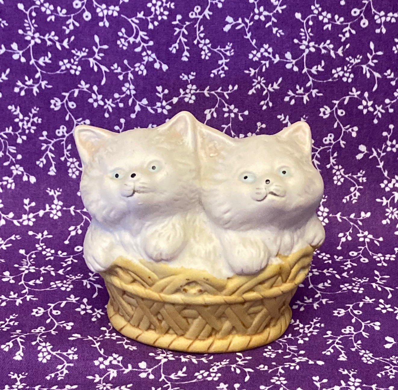 Vintage figurine kittens in a basket white cats with blue eyes porcelain... - $4.00