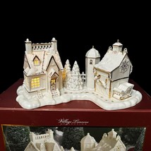 Lenox Mistletoe Park Village Treasures Santa&#39;s Barn And Workshop 2006 w/... - $638.55