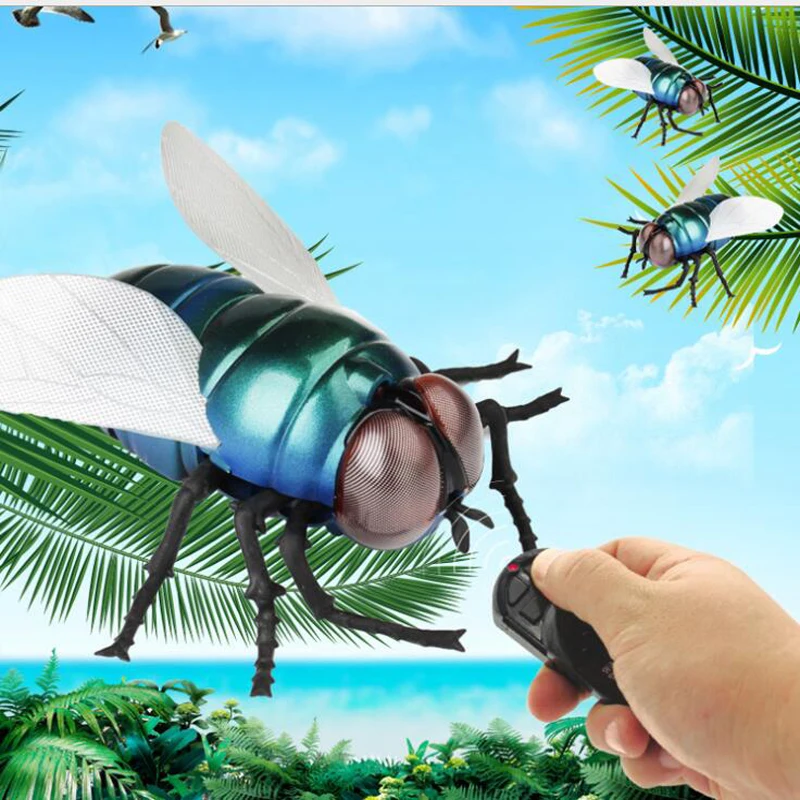 Plastic Infrared remote control Rc Animals Fly Prank Insects Joke Scary Bug kids - £21.91 GBP