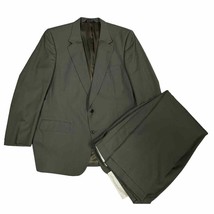 Authenticity Guarantee

VTG Burberrys&#39; Mens 2 Button Suit Green Wool 48R... - $445.50