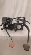 1989-95 Toyota Pickup MT Clutch & Brake Pedal Bracket Assembly 90-95 4Runner image 2