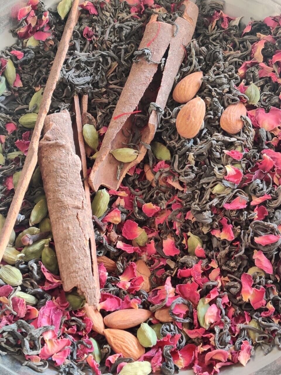 Indian Kashmiri Kahwa with Saffron, Rose Petals and Indian Spice Mix 200 grams - $31.49