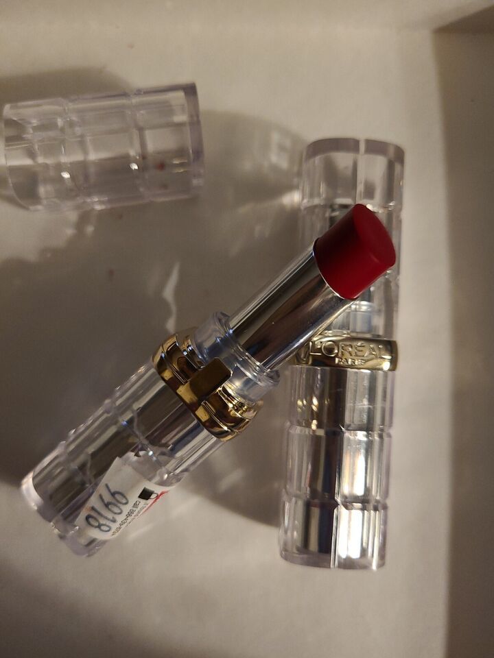 Pack of 2 L&#39;Oreal Paris Colour Riche Shine Lipstick, Enamel Red # 924 - $13.45