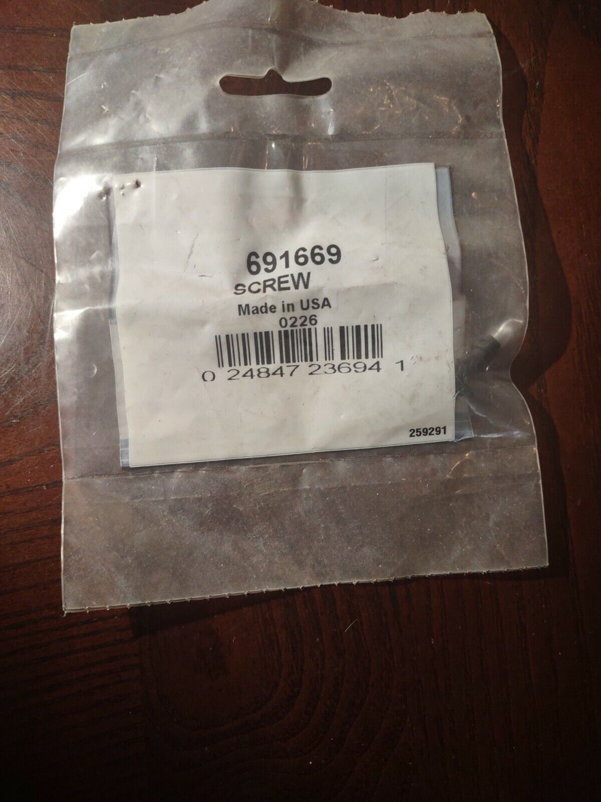 1 of Briggs &amp; stratton part # 691669 screw fits engine - $5.82