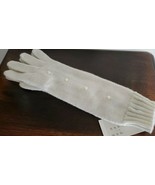 A New Day Brand ~ Women&#39;s ~ Off White ~ Knit Gloves with Pearls ~ One Size - £20.81 GBP