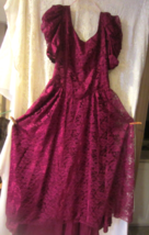 Vintage 1980s burgundy lace puff sleeve prom dress - $93.10