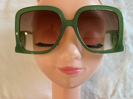 Sunglasses M491 57-20 143mm Square Green Frame - $39.60