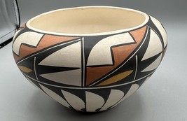 Bowl Mary Saxon Navajo Brown Black White Geometric Design 6 Ins. Diam.  5&quot; Tall - £43.95 GBP