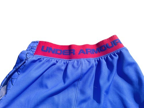 Boys Under Armour Shorts Youth Small 8/10 Loose Fit MARVEL Great Condition  Item image 9