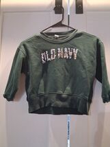 Old Navy pull over - kids size 5 - $6.93