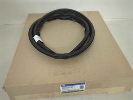 New OEM Ford Door Weatherstrip RH  2004-2008 F150 Mark LT Crew 5L3Z-1651222-AA - $79.20