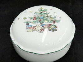 Nikko Christmas Tree Covered Candy Dish Trinket Box 5&quot; Porcelain Excellent - £7.39 GBP