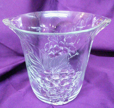  Vintage Clear Glass Champagne/Wine Bucket with Grape Pattern Unmarked - £28.30 GBP