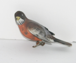 Ceramic American Robin Figure With Clip Made in Japan 5 Inches - £13.38 GBP