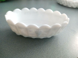 Vintage Westmoreland Paneled Grape White Milk Glass Oval Nut Candy Dish - £4.06 GBP