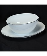 Noritake Whitebrook 6441 Gravy Boat Attached Underplate Platinum Rim - $8.81