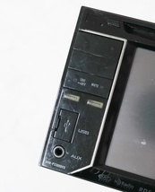 Pioneer AVH-P2300DVD Multimedia Car Receiver ISSUE image 4