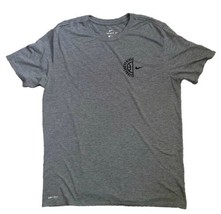 The Nike Tee Dri Fit Men&#39;s Large Gray T-Shirt Basketball Logo  - £7.90 GBP