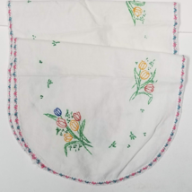 Hand Embroidered Dresser Scarf Tulip Floral Crochet Lace Edge Vintage Ru... - £4.64 GBP