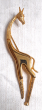 GIRAFFE Brooch Pin Gold-tone Textured-Smooth Detailed Standing Tall Neck Turned - £14.94 GBP