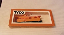 HO Scale Tyco 33&#39; Union Pacific Caboose, Yellow, #1654 BNOS - £23.46 GBP